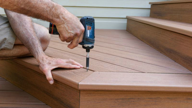 What Size Screws for Deck Boards? Choose the Right One